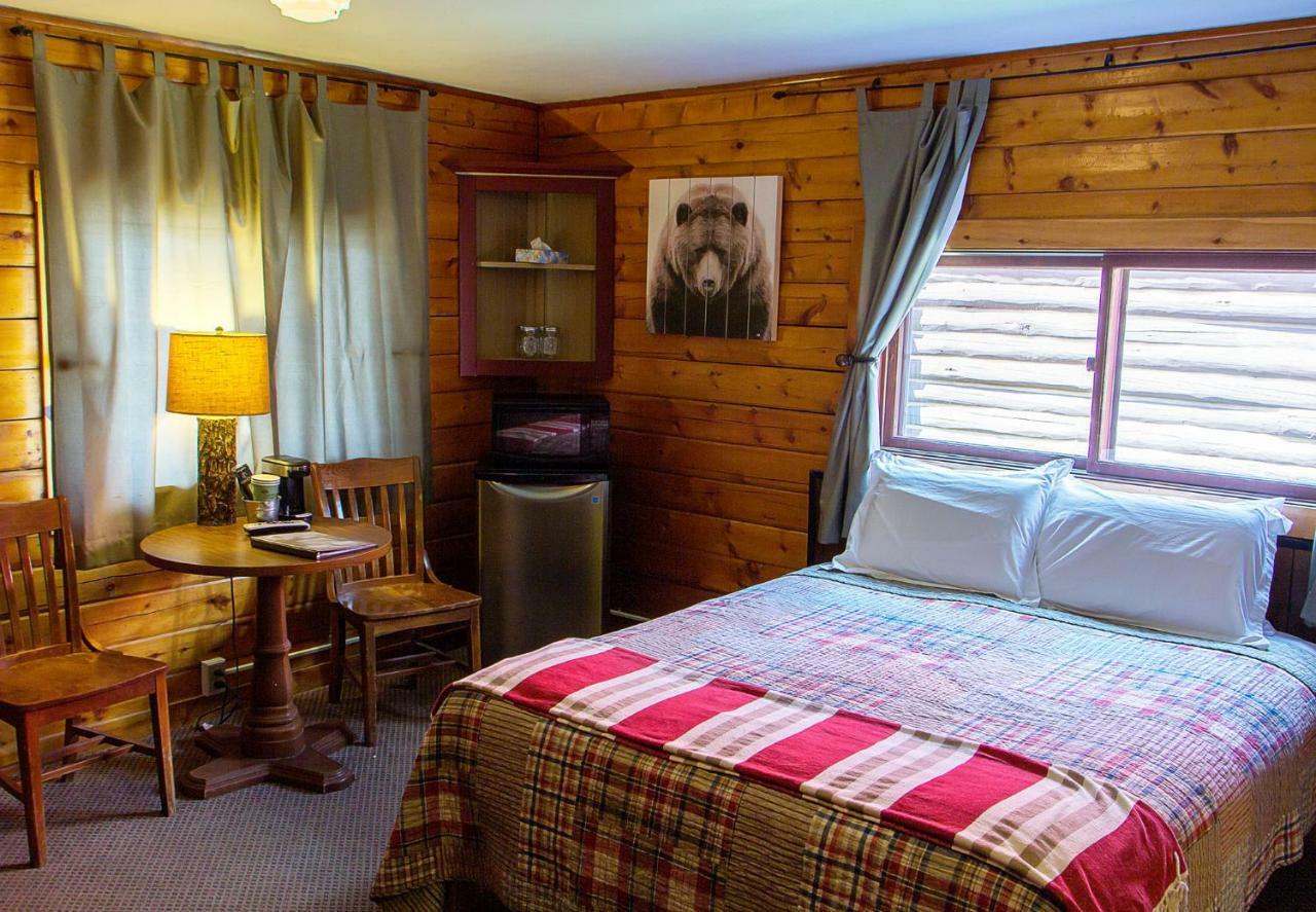 High Country Motel And Cabins Cooke City Zewnętrze zdjęcie
